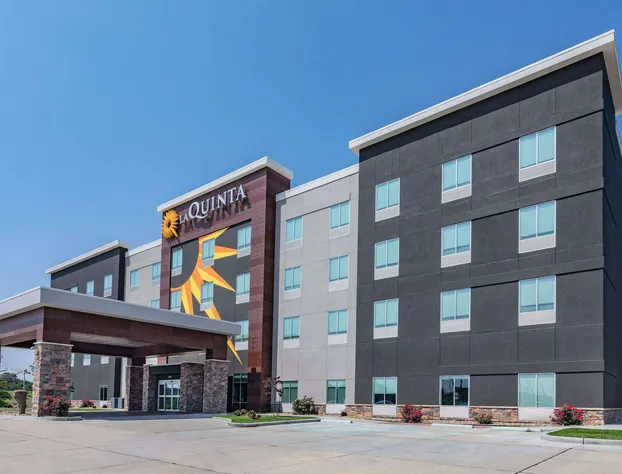 La Quinta Inn & Suites by Wyndham Jackson/Cape Girardeau hotel detail image 3