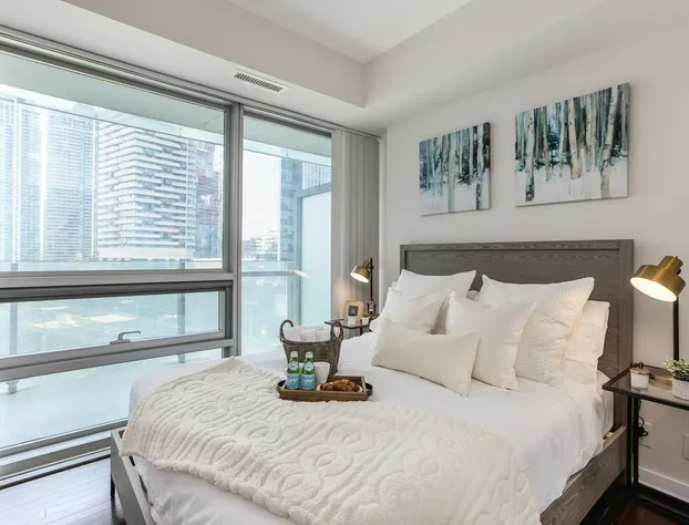 12 York St Condo - Financial District hotel detail image 1