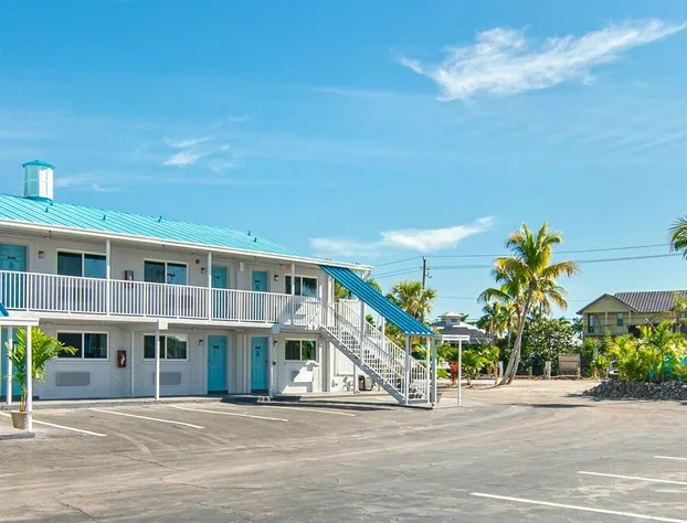 Latitude 26 Waterfront Resort & Marina hotel detail image 1