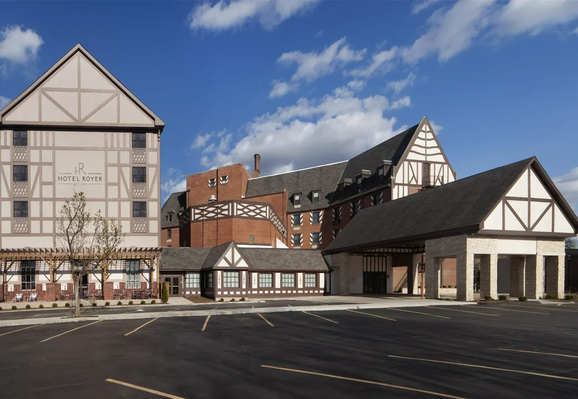 Hotel Royer Urbana Champaign, Tapestry Collection by Hilton hotel hero