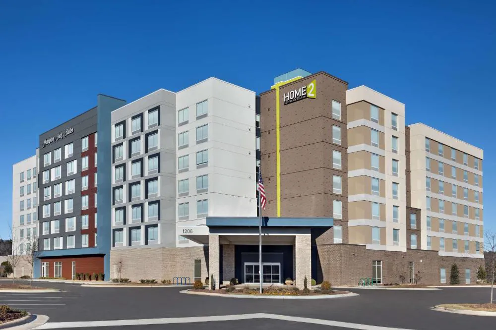 Hampton Inn & Suites Durham University Medical Center hotel hero