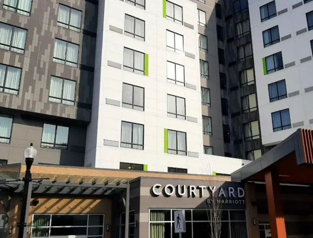 Courtyard By Marriott Nanaimo hotel detail image 2