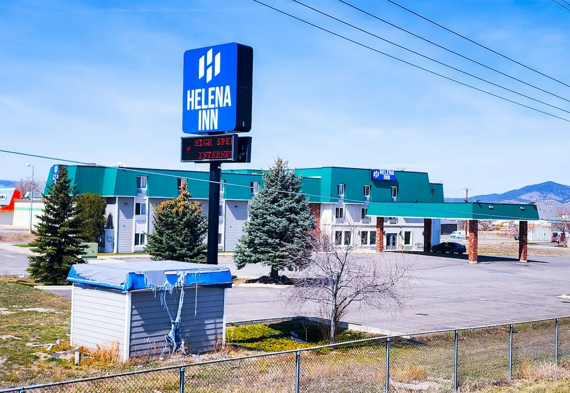 Helena Inn Airport hotel hero