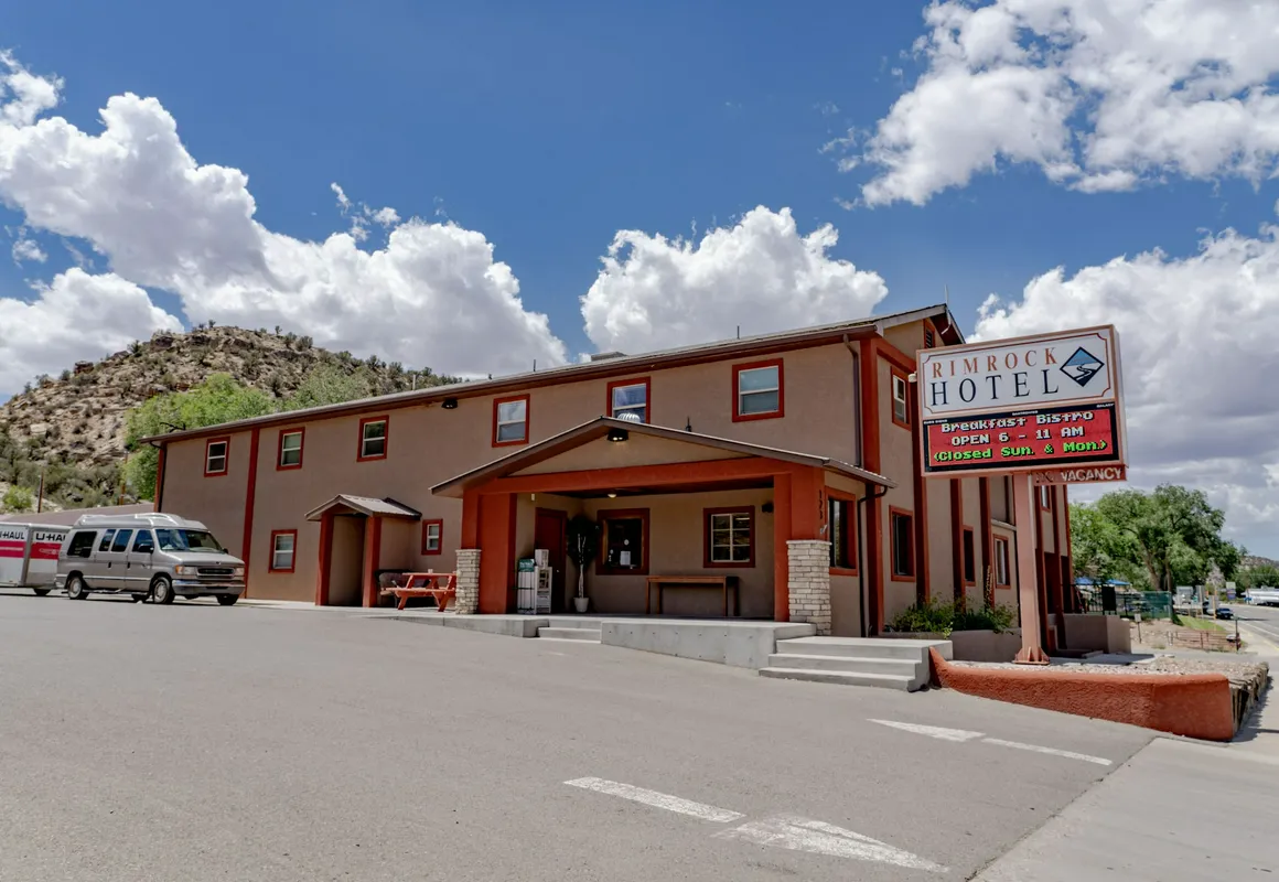 Rimrock Hotel hotel hero