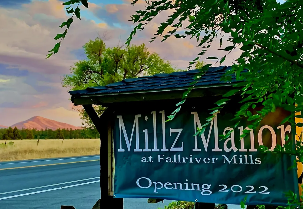 Millz Manor at Fall River Millz hotel hero