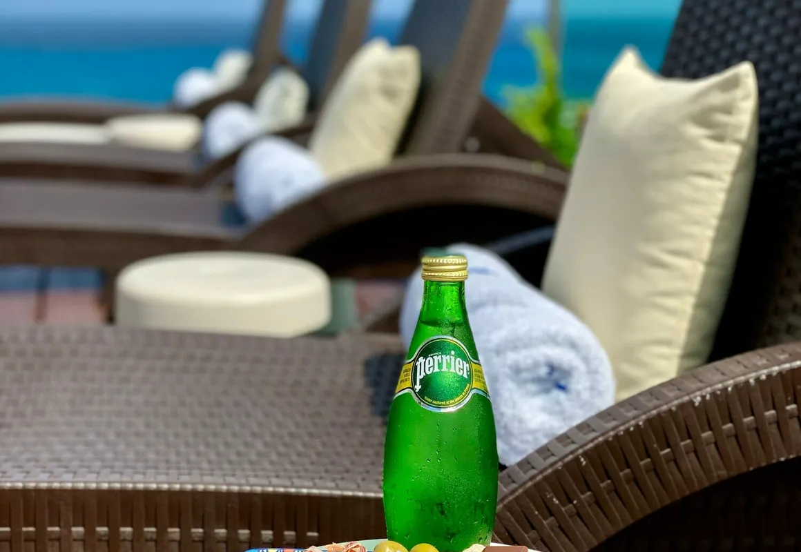 Deep Blue Luxury Aparments hotel hero