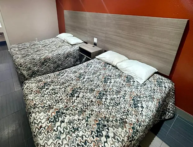 Hollywood Inn hotel detail image 3