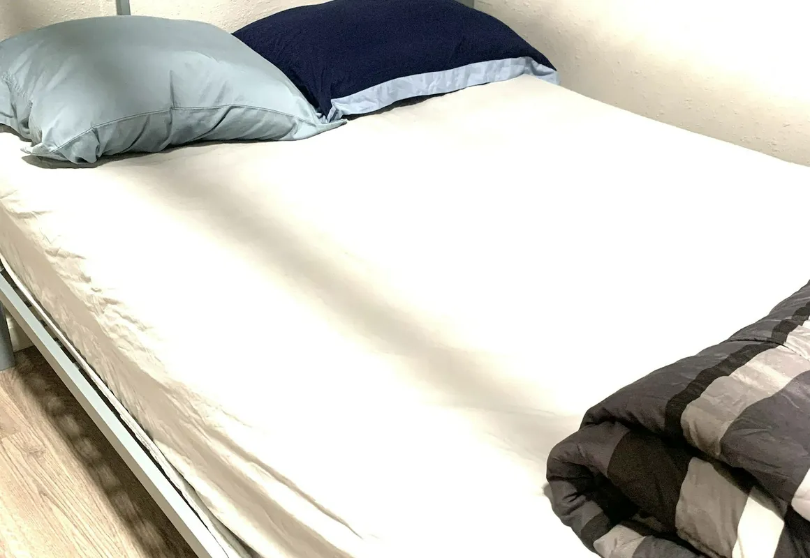 Three Zzz's hotel hero