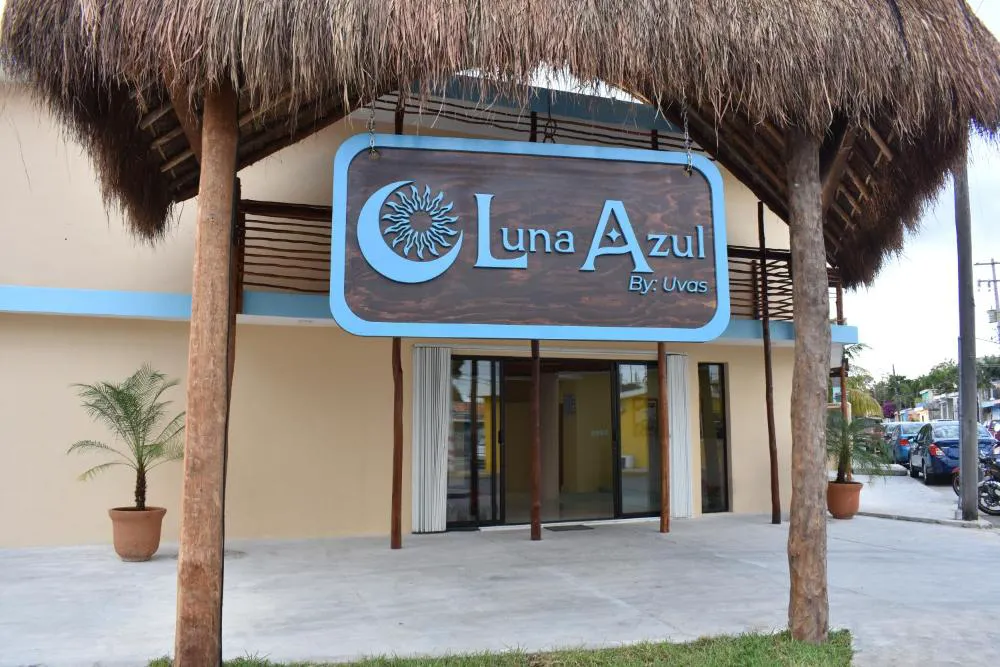 Luna Azul by Uvas hotel hero