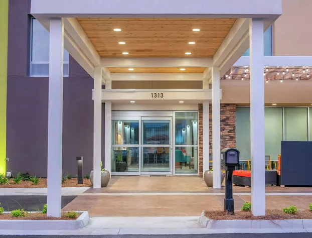 Home2 Suites By Hilton Kingsland hotel detail image 2