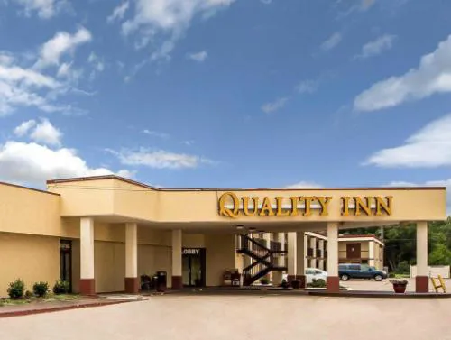 Baymont by Wyndham Stillwater hotel hero