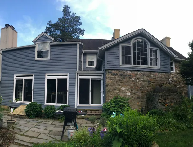 Wild Wisteria hotel detail image 3