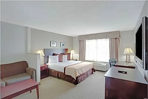 Baymont Inn and Suites Reno hotel detail image 3