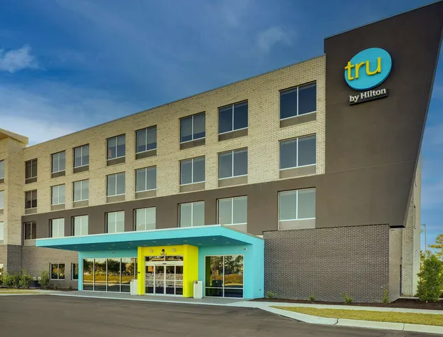 Tru By Hilton Leland Wilmington hotel detail image 3