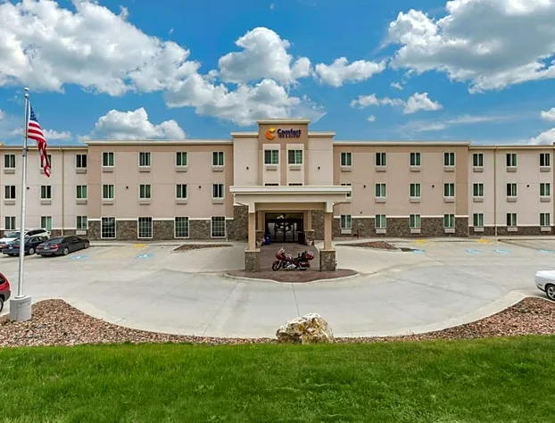 Comfort Inn & Suites Near Mt. Rushmore hotel detail image 1