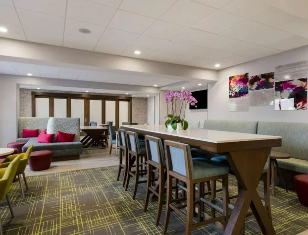 Hampton Inn Concord hotel detail image 3