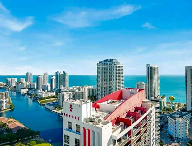 Spectacular View w Balcony Pool Near Beach hotel detail image 1