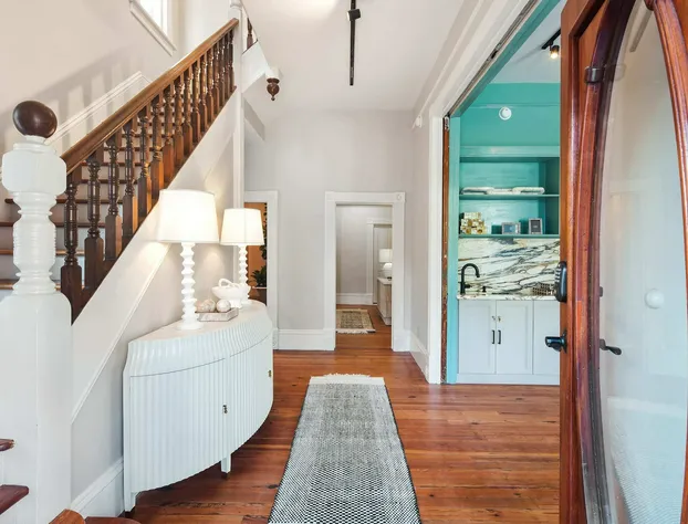 Grand Maloney Hotel hotel detail image 3