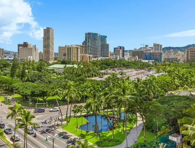 Castle at Palms at Waikīkī hotel detail image 3