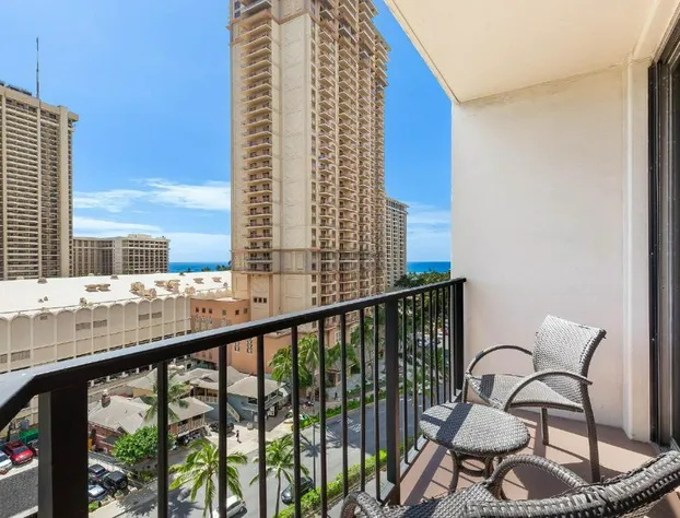 Castle at Palms at Waikīkī hotel detail image 4