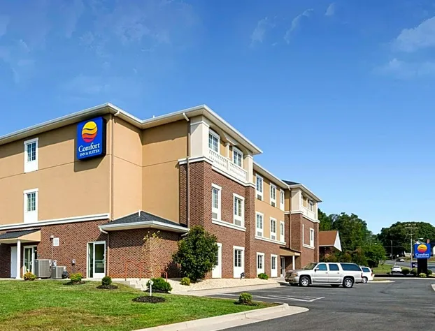 Comfort Inn & Suites Orange hotel detail image 1