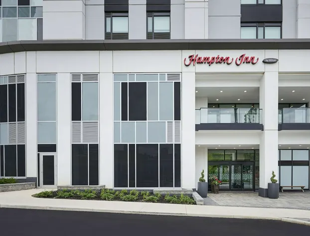 Hampton Inn by Hilton Hamilton hotel detail image 2