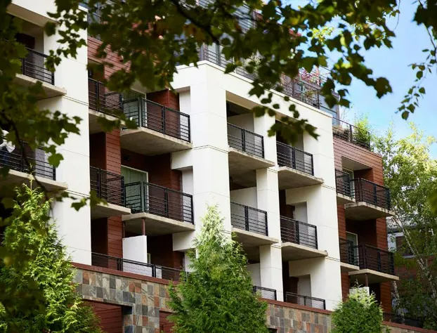 River's Edge Hotel Portland, Tapestry Collection by Hilton hotel detail image 3