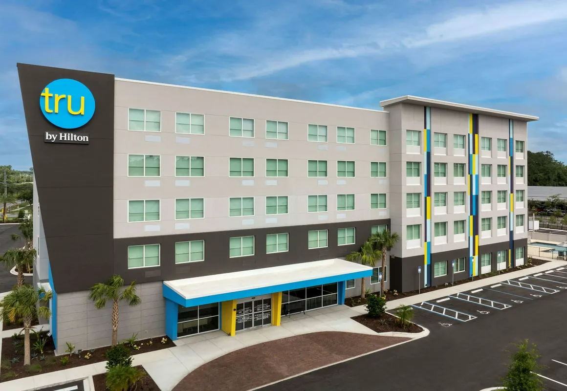 Tru by Hilton Jacksonville Airport I-95 hotel hero