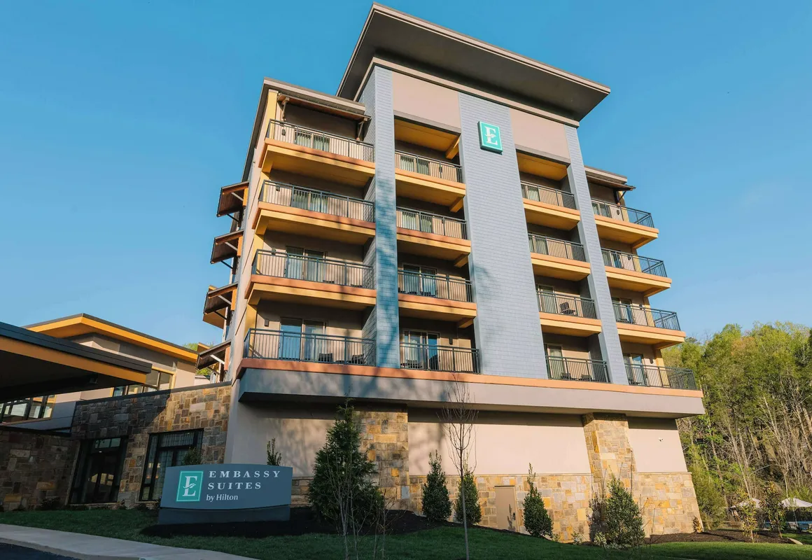 Embassy Suites By Hilton Gatlinburg Resort hotel hero