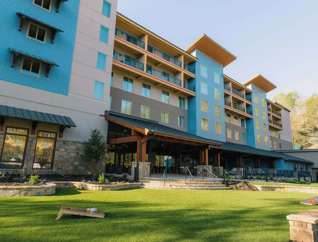 Embassy Suites By Hilton Gatlinburg Resort hotel detail image 2