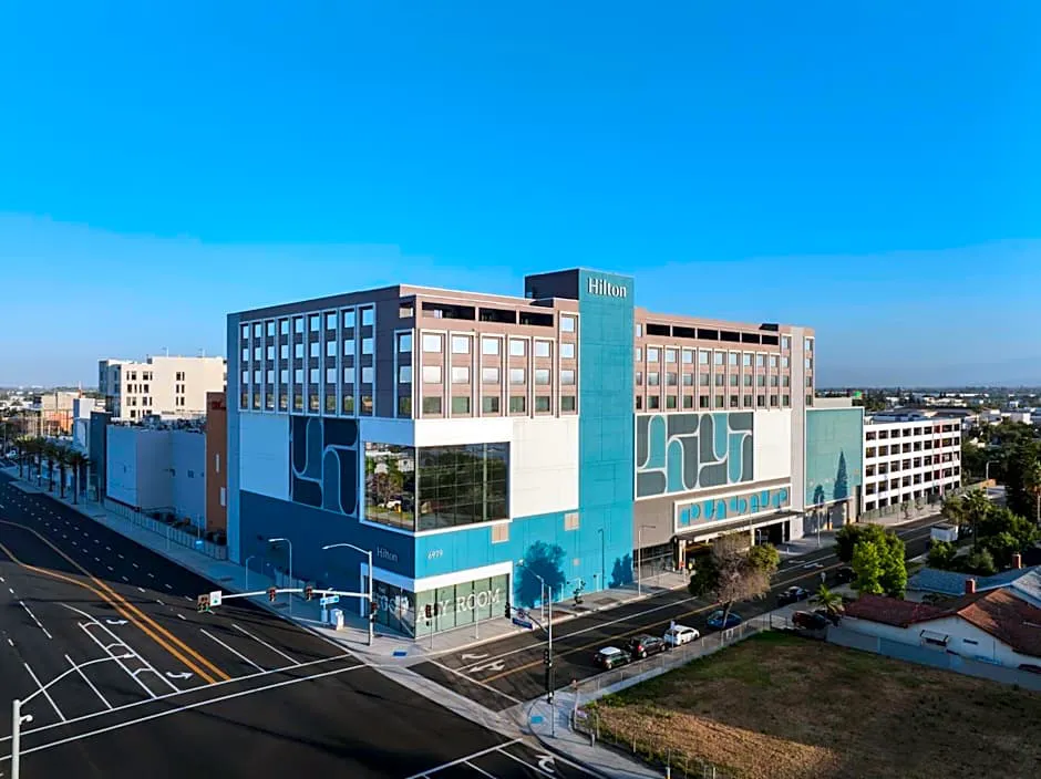 Hilton Buena Park Anaheim hotel hero