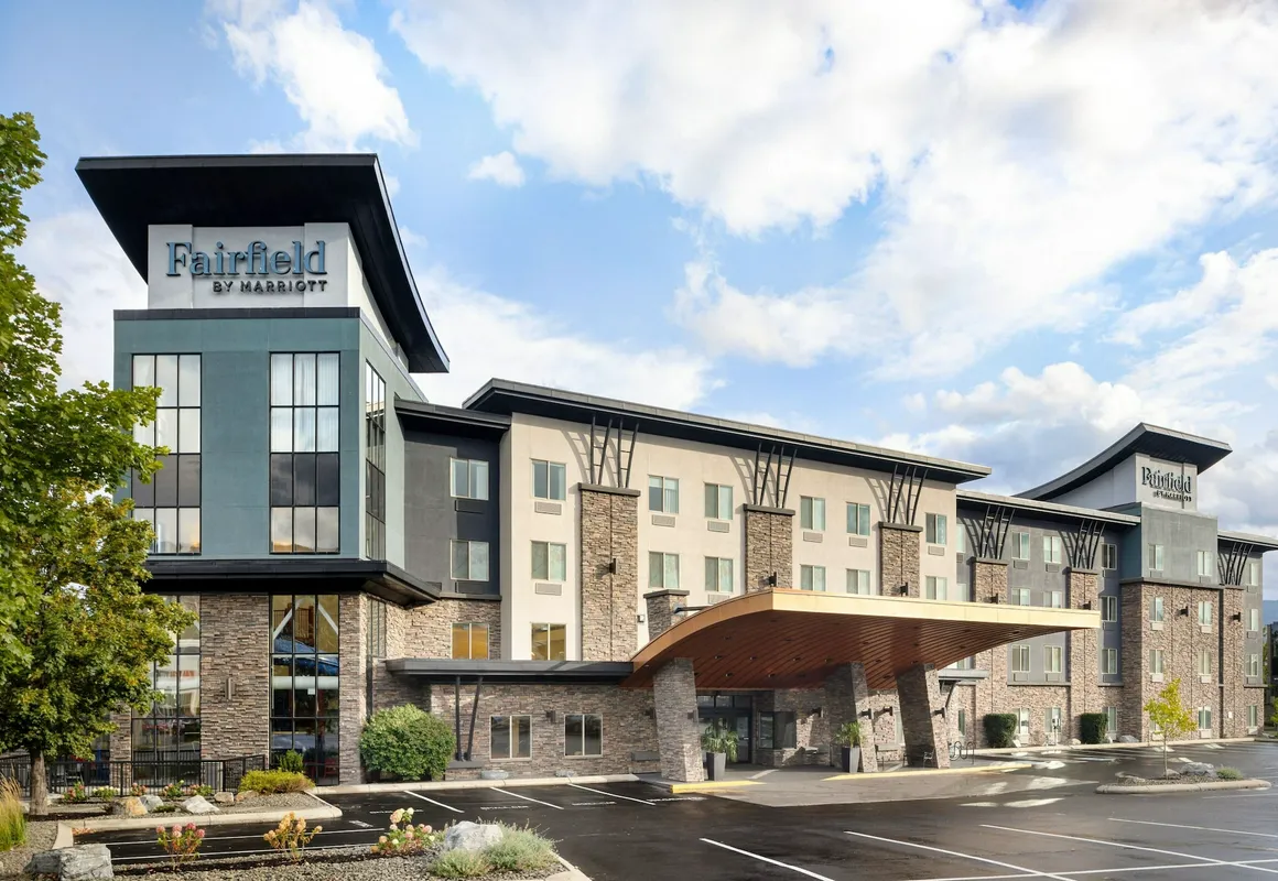 Fairfield Inn & Suites by Marriott West Kelowna hotel hero