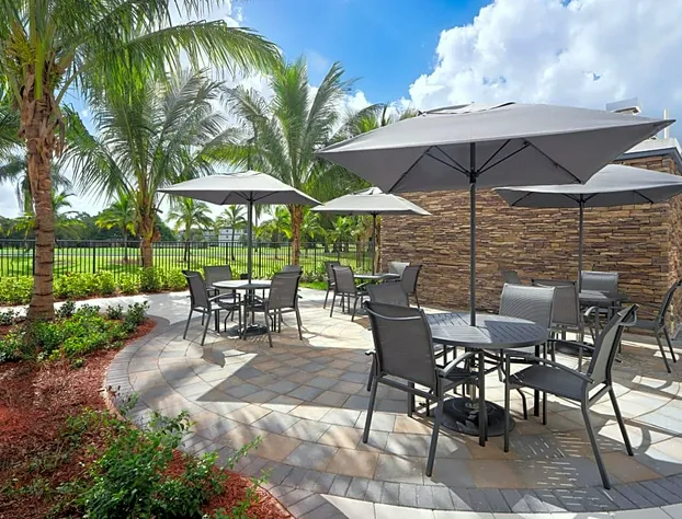 Fairfield Inn & Suites by Marriott Fort Lauderdale Northwest hotel detail image 2