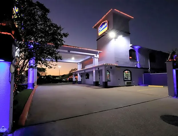 Scottish Inn And Suites Houston-Jones Road hotel detail image 1