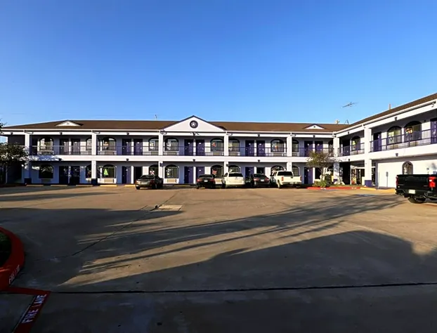 Scottish Inn And Suites Houston-Jones Road hotel detail image 2