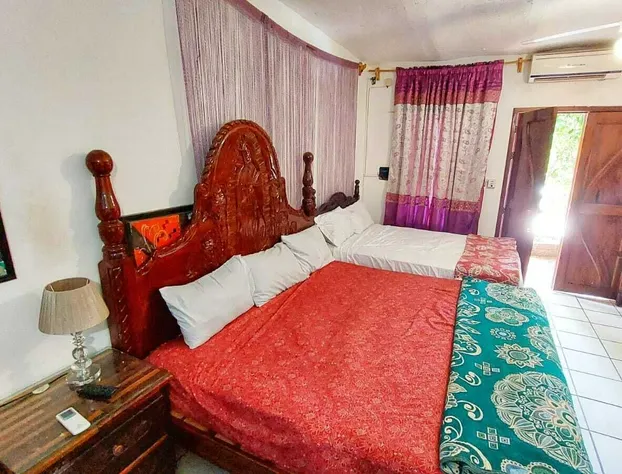 bungalows mirna manzanillo hotel detail image 4