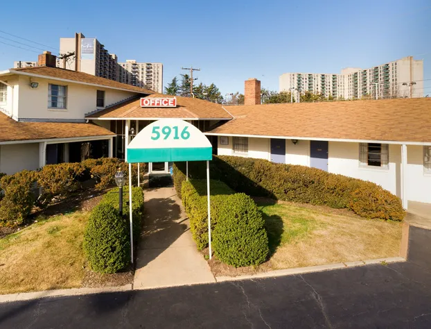 Budget Host Inn hotel detail image 2