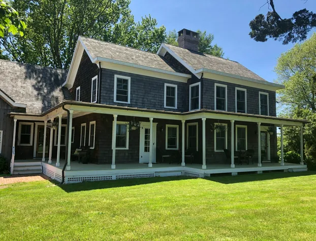 The Farmhouse Bed and Breakfast hotel detail image 1