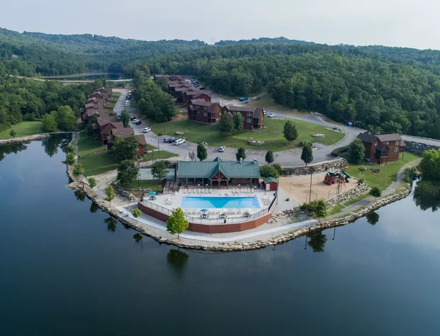 Timeless Memories Lodge - Sleeps 14 Home hotel detail image 1