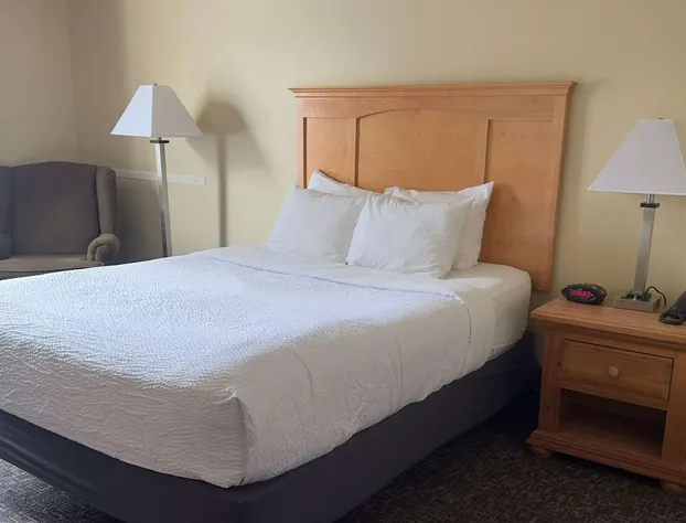 Duluth Inn & Suites Near Spirit Mountain hotel detail image 3