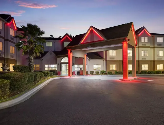 Red Roof Inn PLUS+ & Suites Savannah - I-95 hotel detail image 1