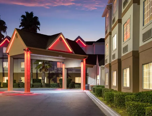 Red Roof Inn PLUS+ & Suites Savannah - I-95 hotel detail image 1