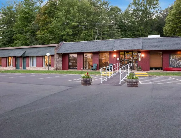 Travelodge By Wyndham Emlenton hotel detail image 2