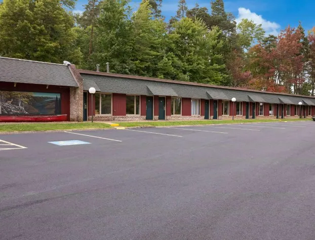 Travelodge By Wyndham Emlenton hotel detail image 3