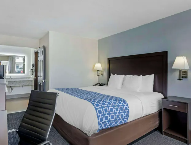 Suburban Studios Verona - Staunton North hotel detail image 3