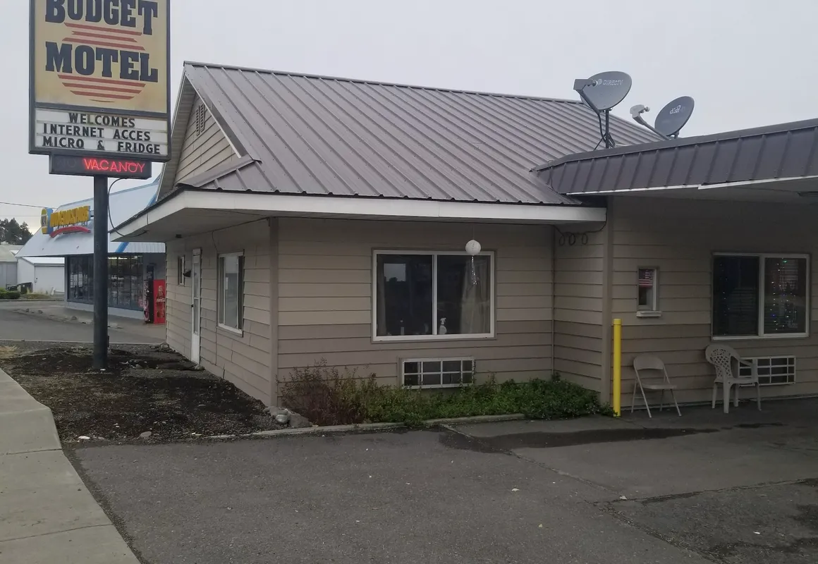 Budget 8 Motel John Day hotel hero