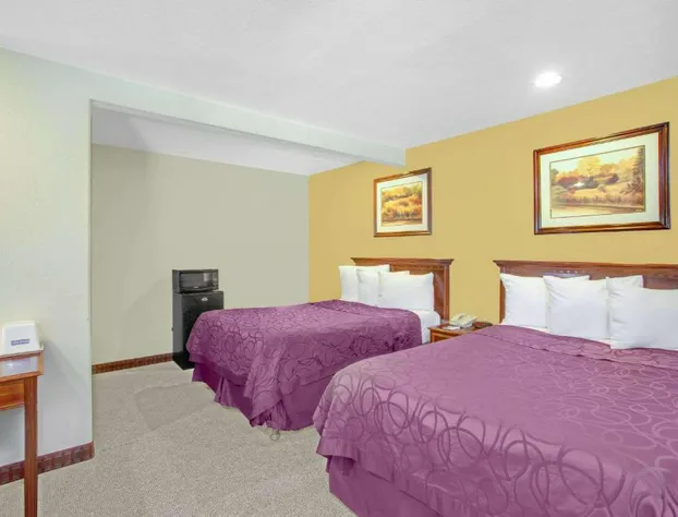 Baymont by Wyndham Coalinga hotel detail image 4