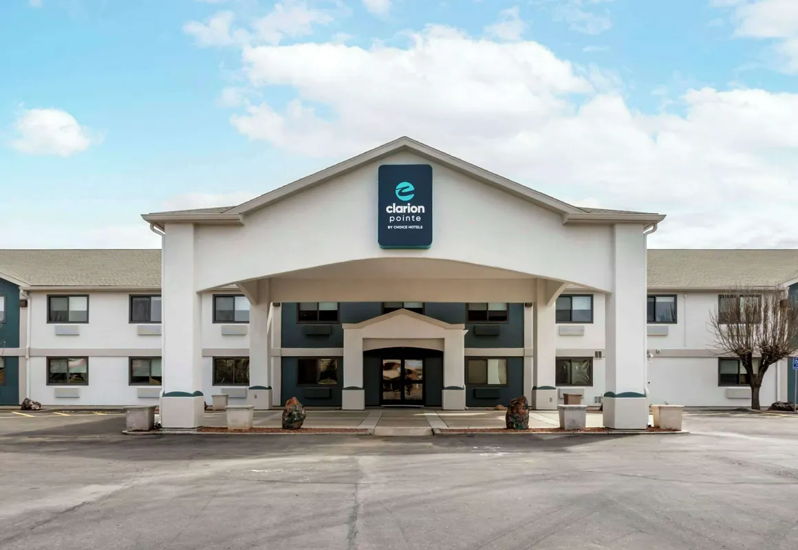 Clarion Pointe Prescott Valley hotel hero