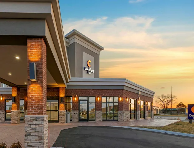 Comfort Inn Detroit - Troy hotel detail image 1