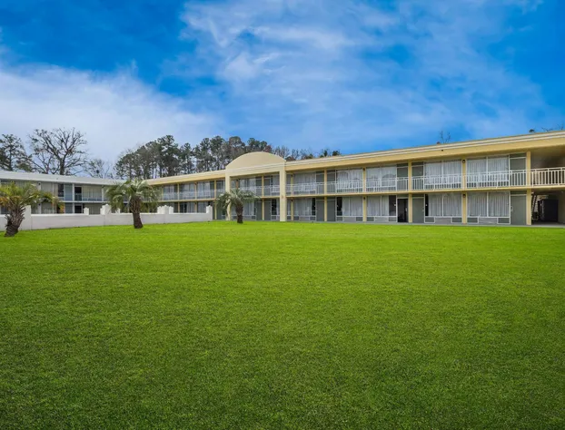 Quality Inn hotel detail image 4